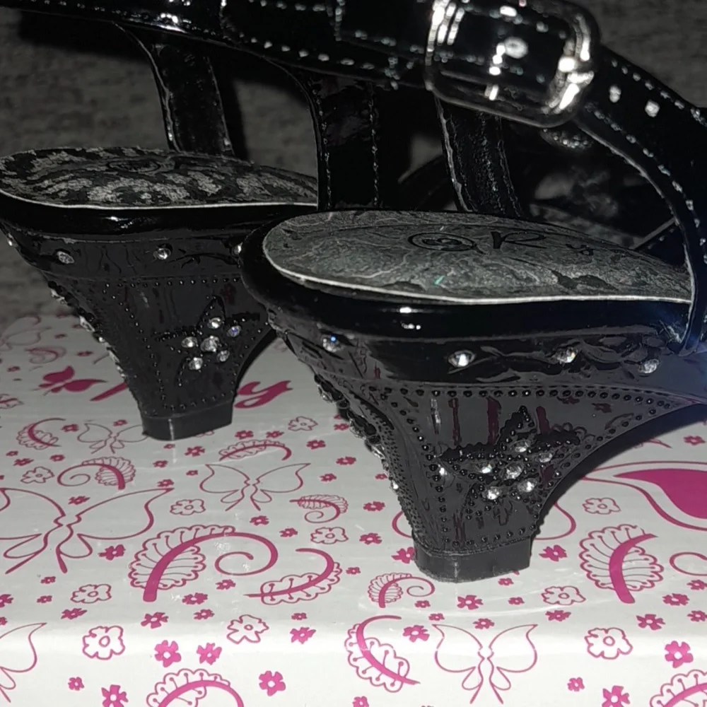 Girls Black Rhinestone Heels by Rya Size 3 - Picture 3 of 6